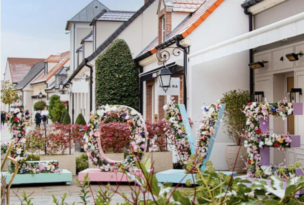 Superbe Appartement A 5 Minutes De Bus De Disneyland Serris Kültér fotó